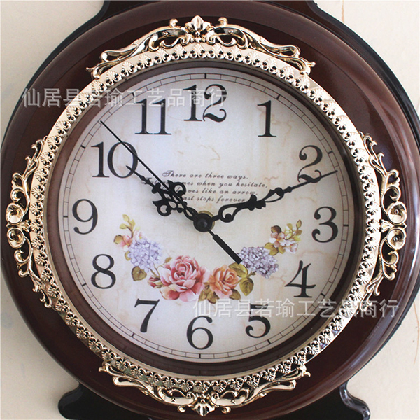 đồng hồ treo tường quả lắc phong cách cổ điển